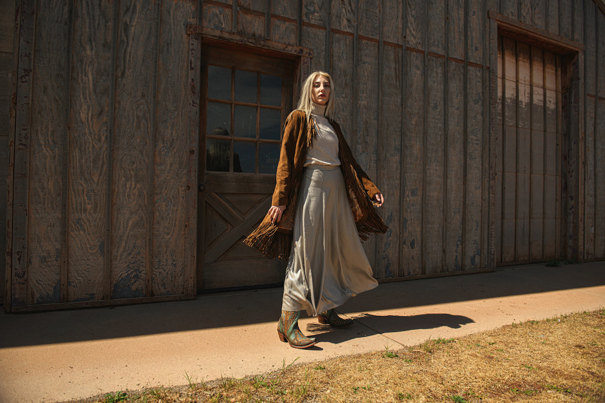 Western Fashion - Women Western Fashion - Women