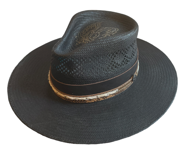 CORRAL | REBEL | BLACK STRAW